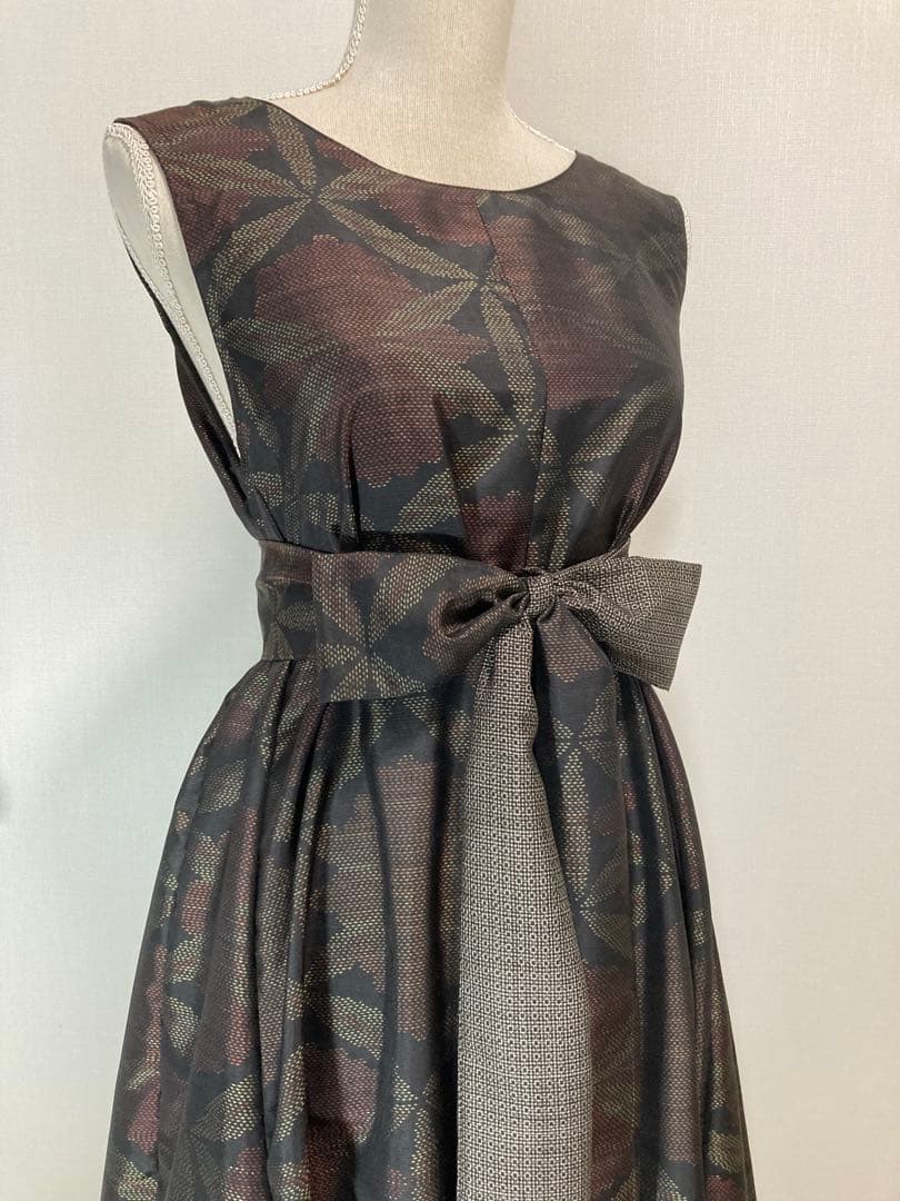 着物リメイク　大島紬裾切り替えロングフレアワンピース（後ろVネック）着丈125㎝