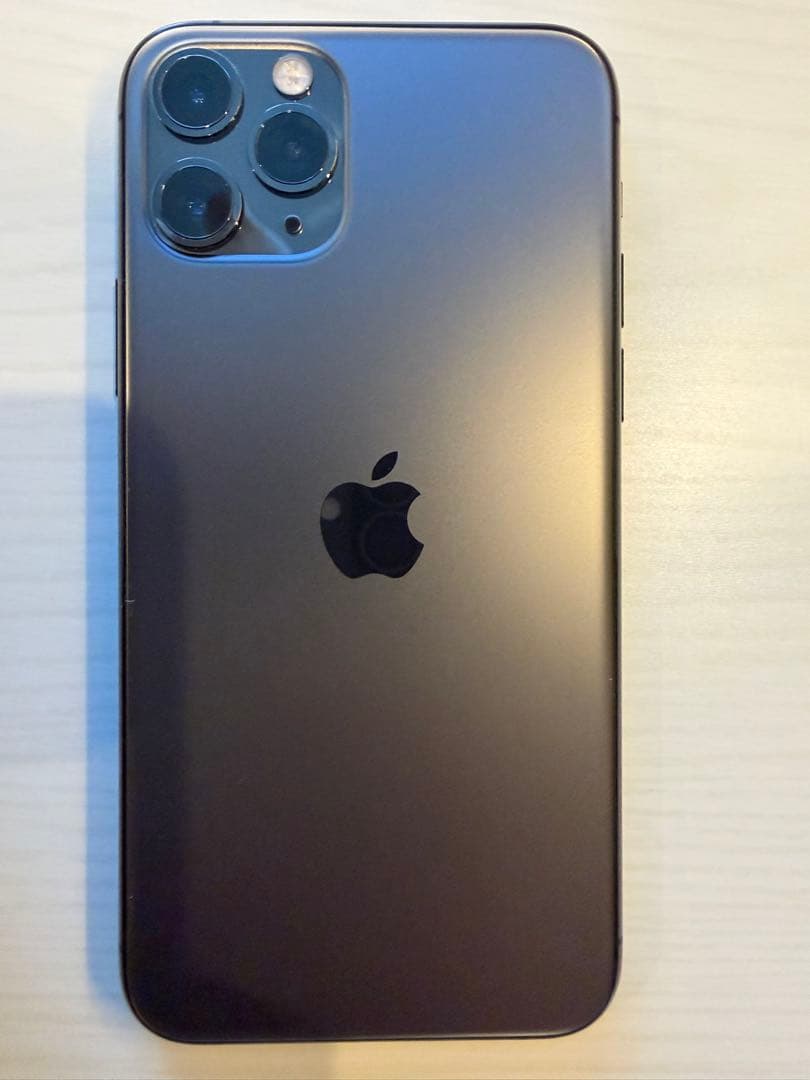 iPhone11Pro 本体　space gray