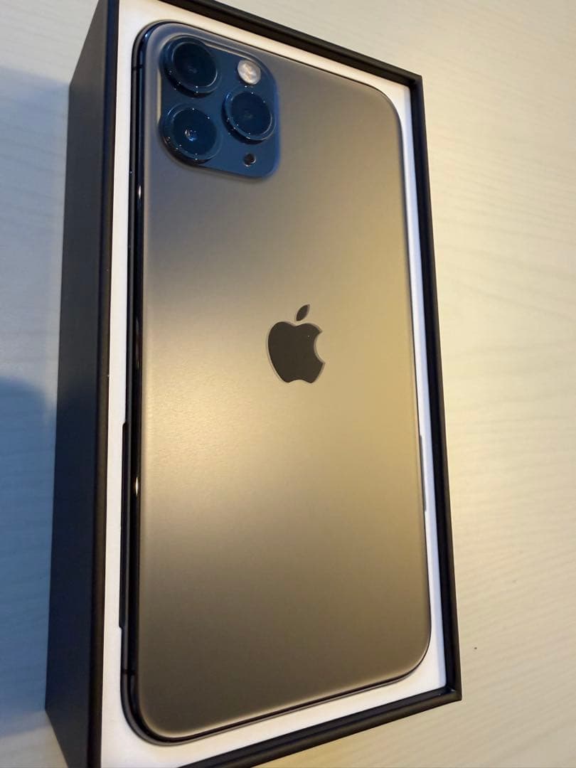 iPhone11Pro 本体　space gray