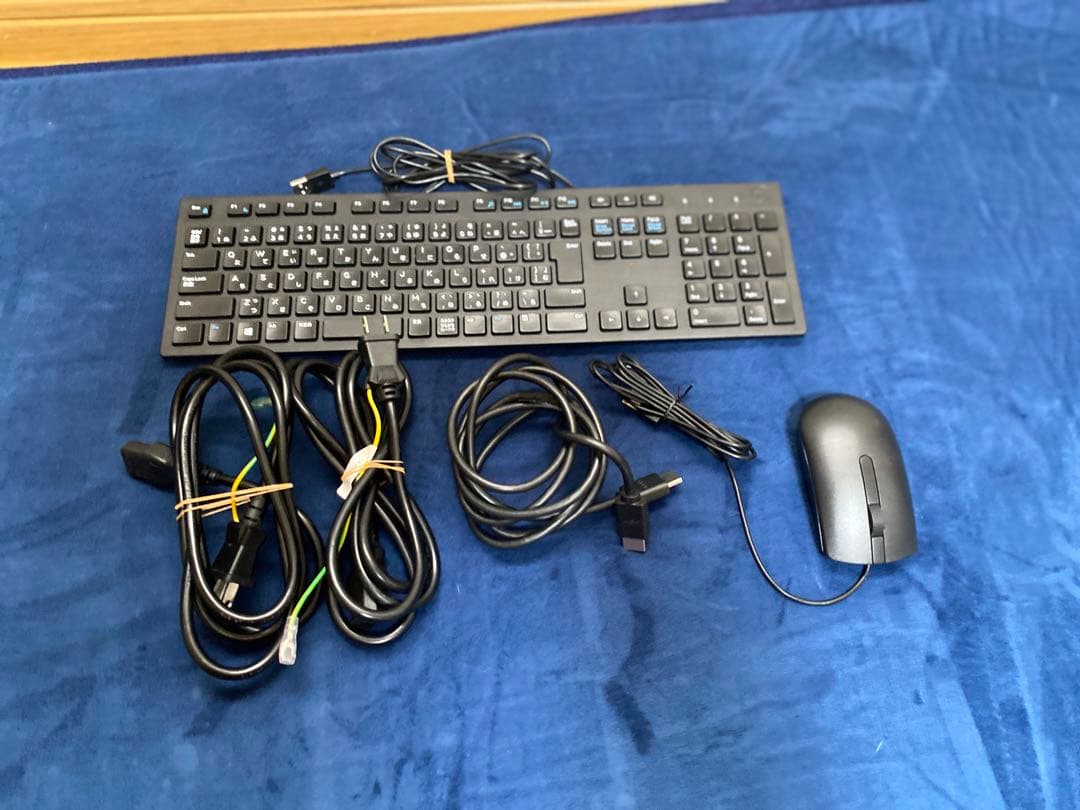 高年式 12世代Core i5　Win11　高速SSD　24型液晶セット