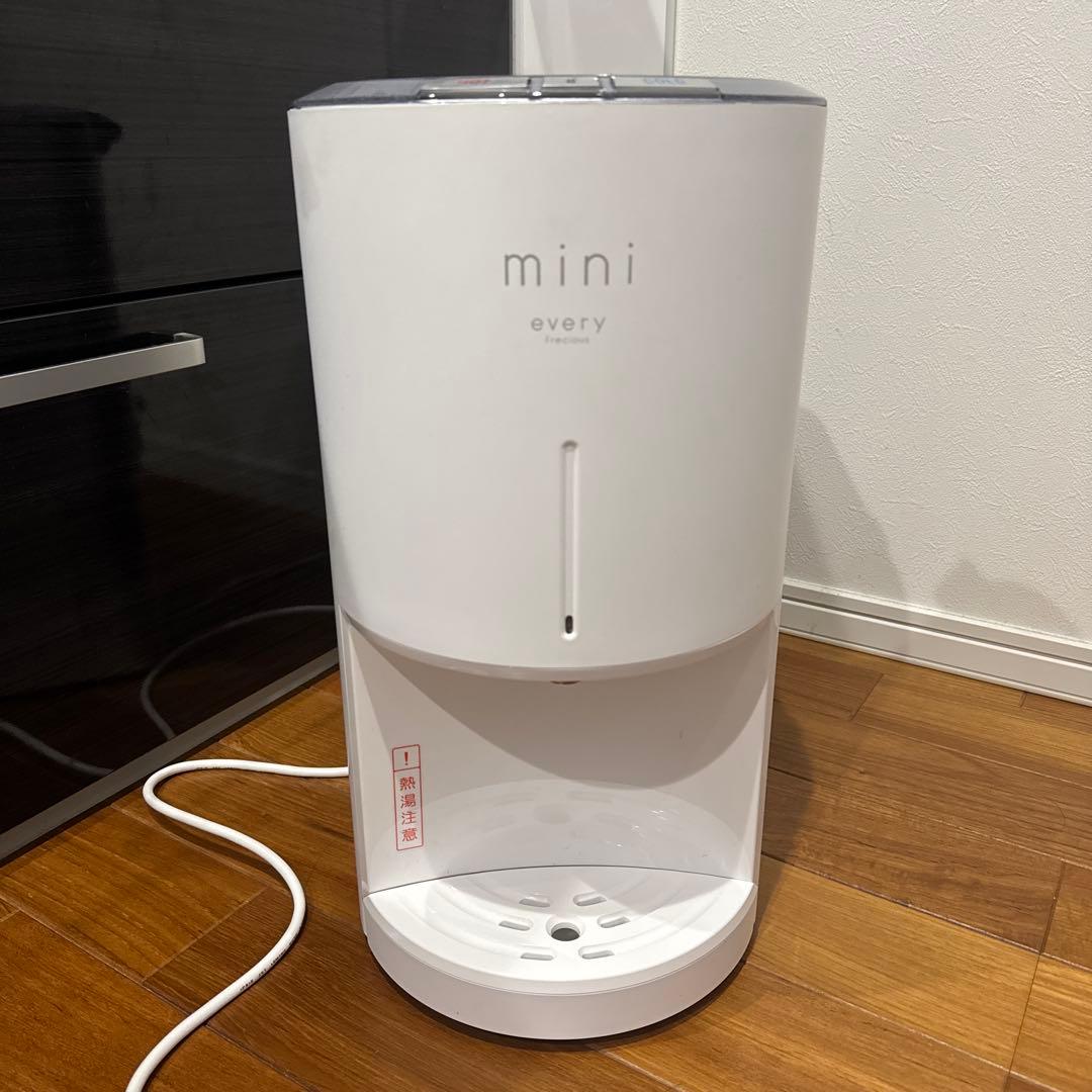 エブリィフレシャスmini 浄水型ウォーターサーバー　カートリッジ3本つき