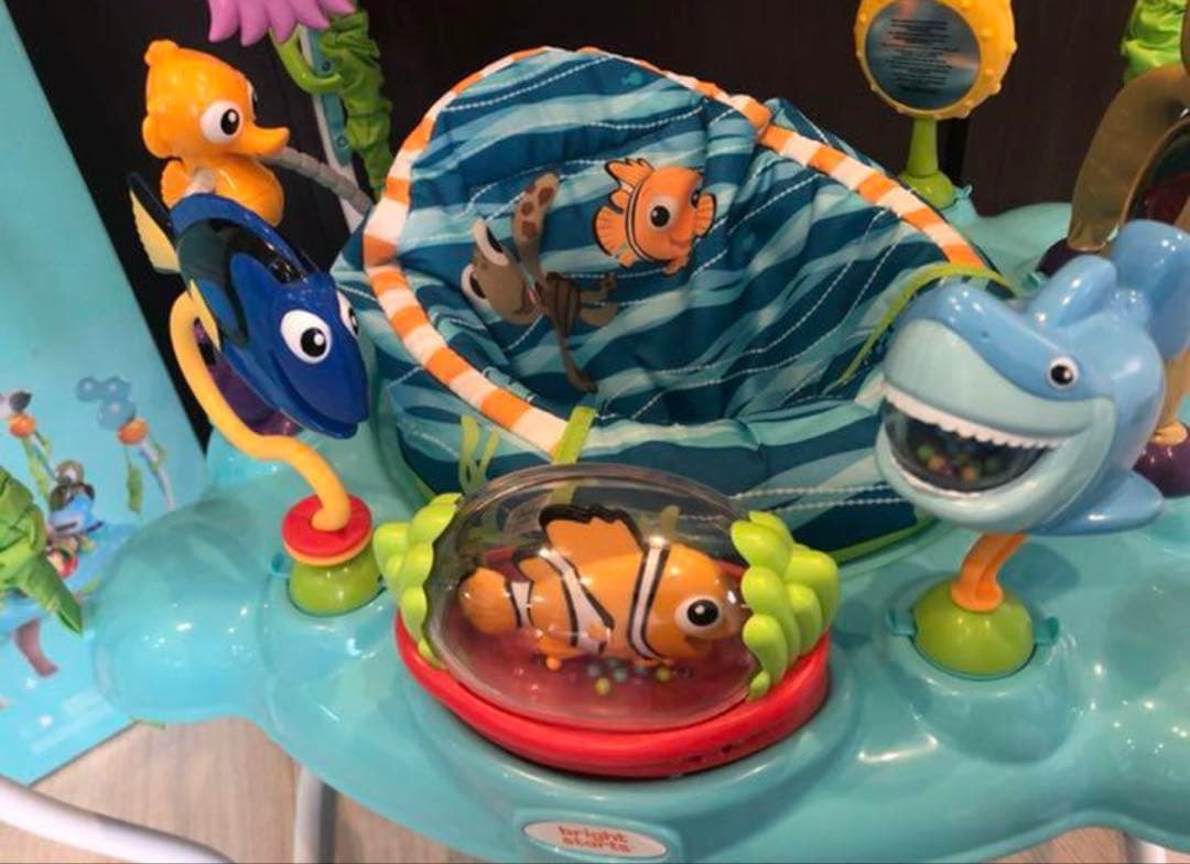 【美品】ディズニーベビーファインディングニモ　ジャンパー