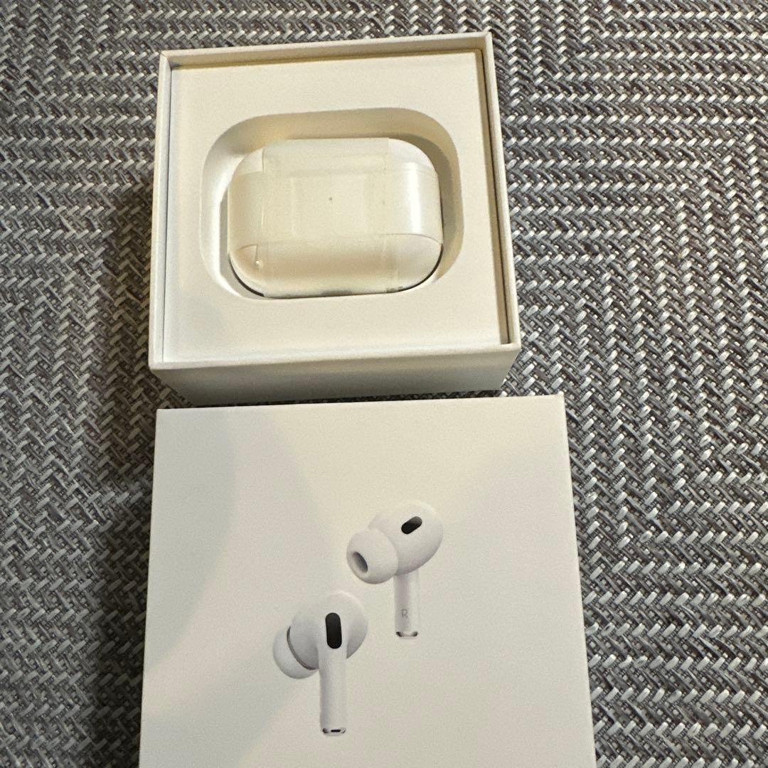 AirPods Pro 2 casetify mini John ケース付