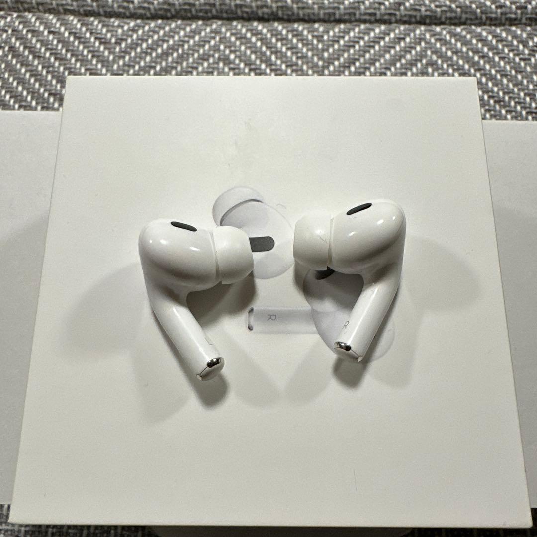 AirPods Pro 2 casetify mini John ケース付