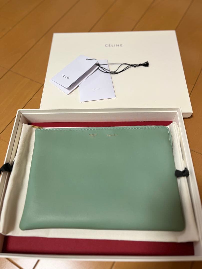 未使用CELINE ミントグリーン クラッチポーチ