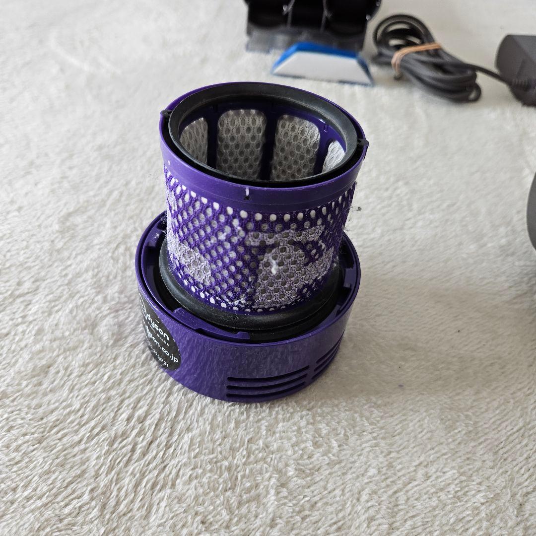 Dyson ダイソン　V10 SV12　コードレスクリーナー　動作OK　簡易清掃