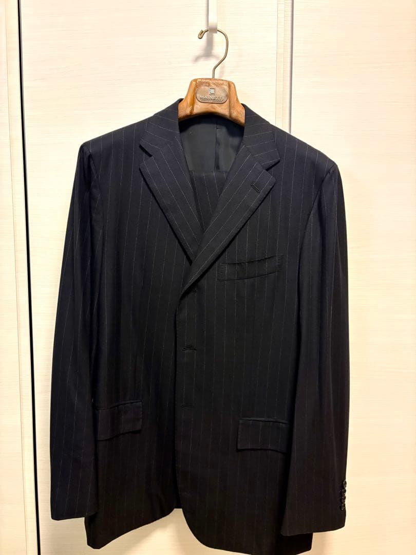 Kiton ストライプ スーツ パンツ付き 52