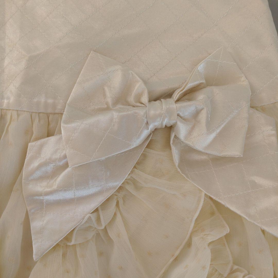 LIZLISA　フリルリボン付きクリーム色ミニスカート