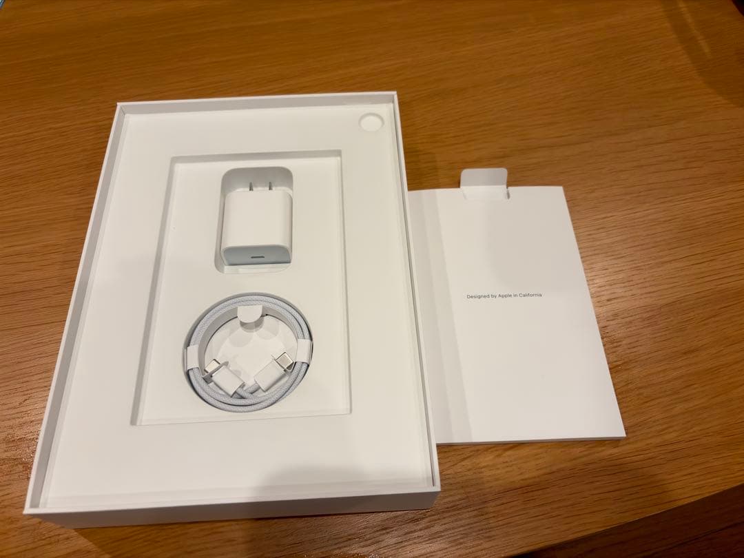 Apple iPad 第10世代　Wi-Fi 64 GB