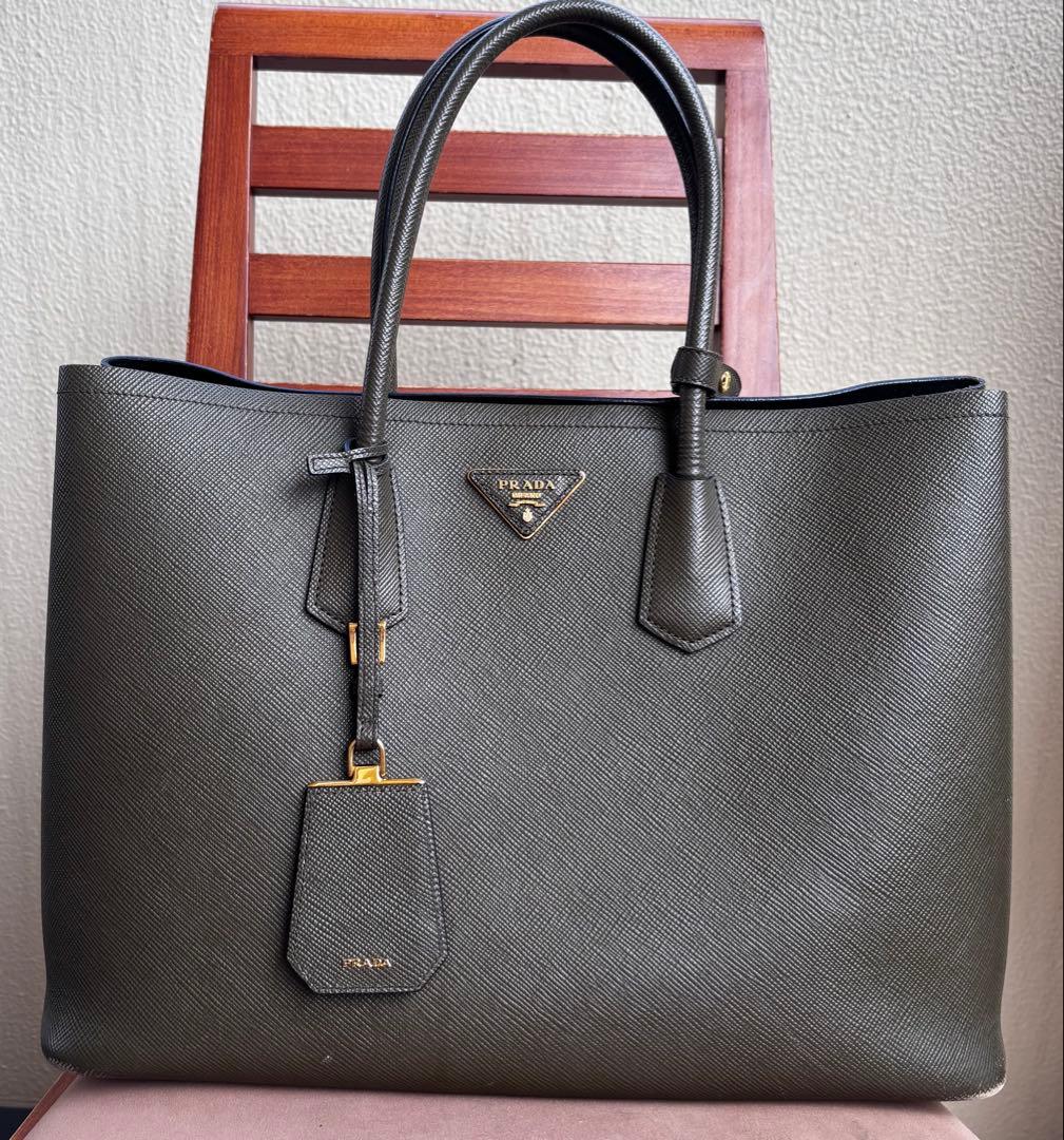 【美品！】PRADA プラダ　アースカラー