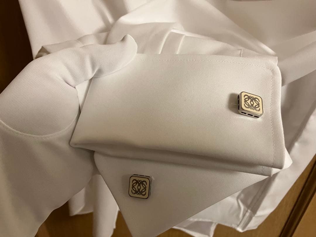 ロエベ　カフス