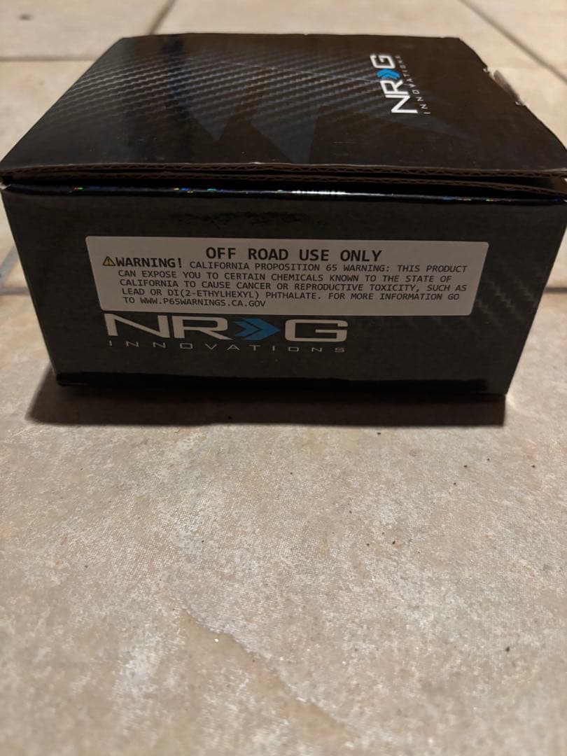 NRG 薄型クイックリリース　レッド　手渡しのみ