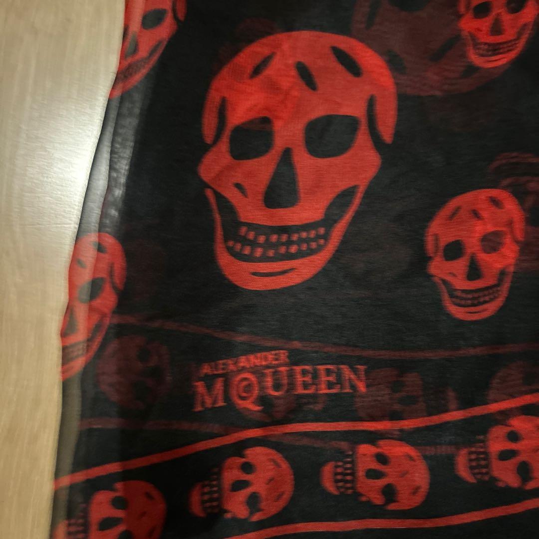 ALEXANDER MCQUEEN スカルストール 黒/赤