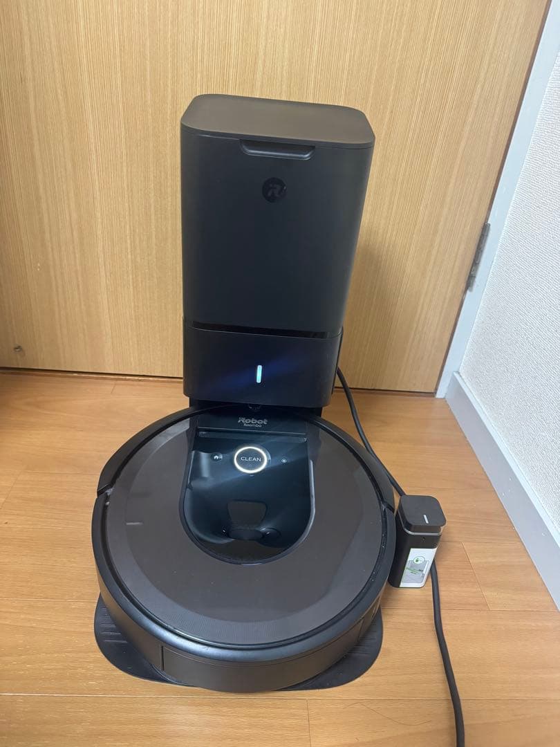 アイロボット　iRobot Roomba ルンバ　i7+ ロボット掃除機
