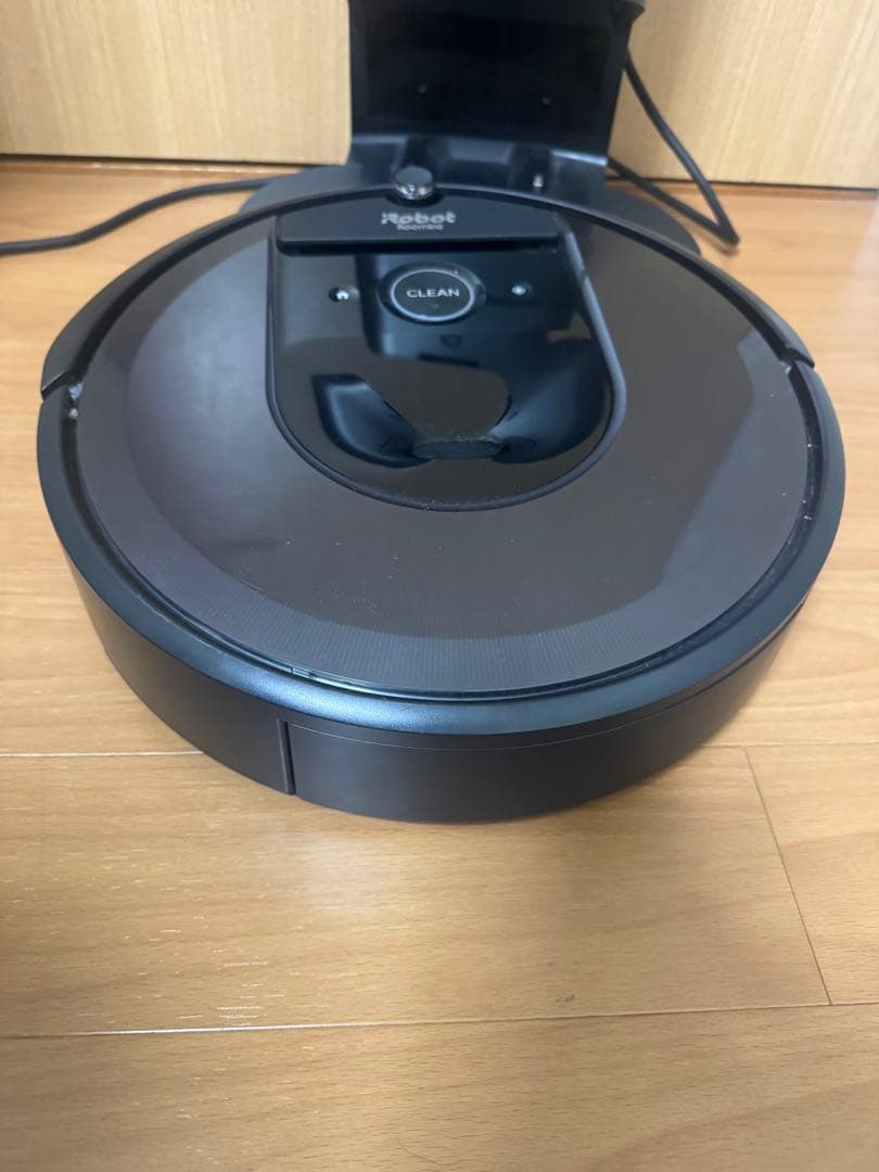 アイロボット　iRobot Roomba ルンバ　i7+ ロボット掃除機