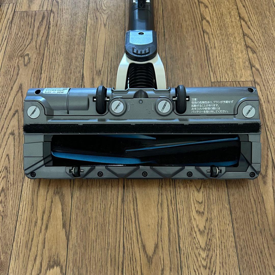 Shark コードレススティッククリーナー　CS100J