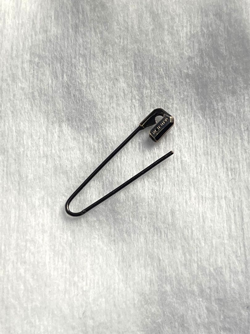 Y！ e.m. noir ブラックダイヤ ピアス 安全ピン