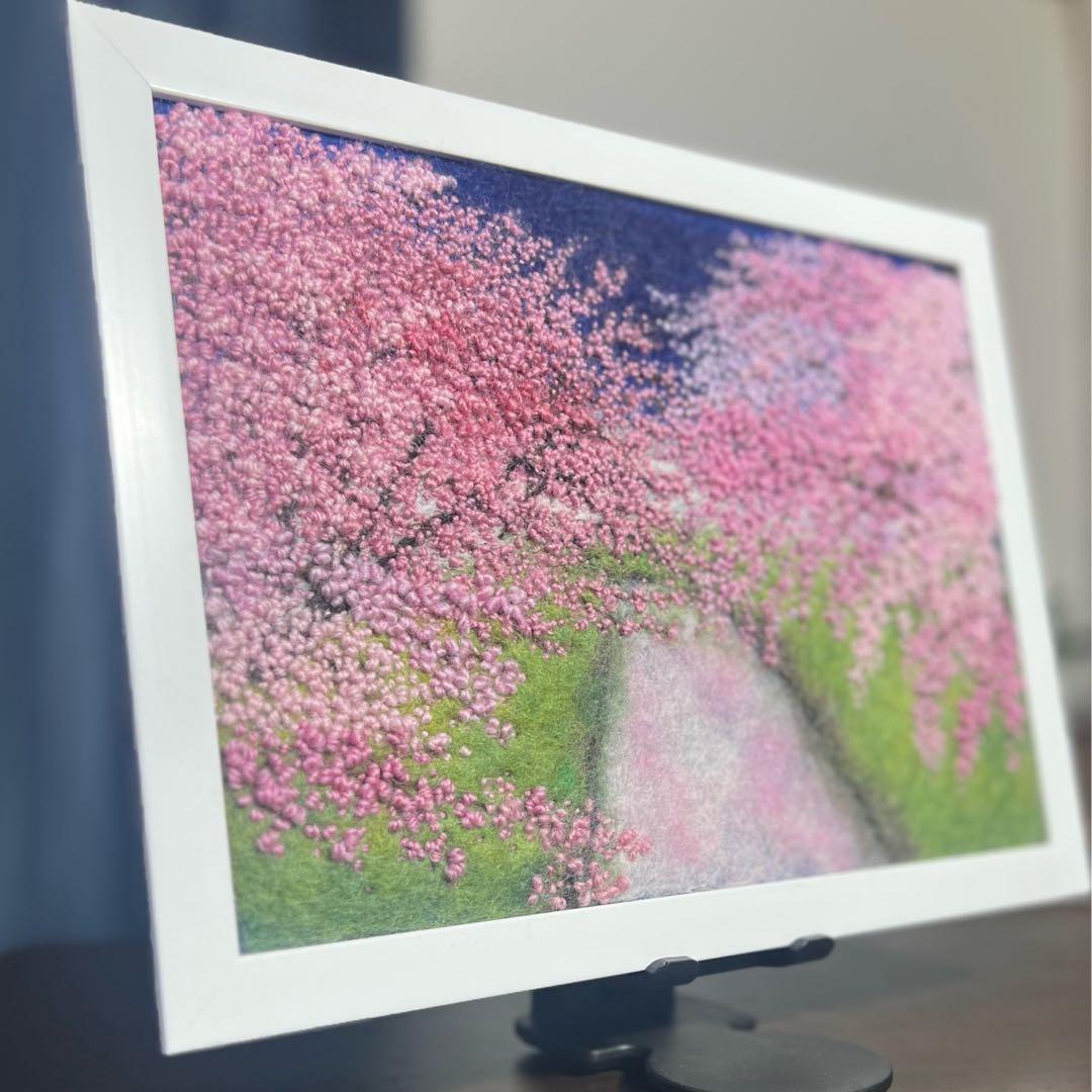 く*ん様 羊毛フェルト　羊毛絵画『河辺の夜桜』ハンドメイド　ウール刺繍