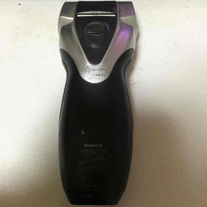 【同時購入で2000円値引き！】電動髭剃り