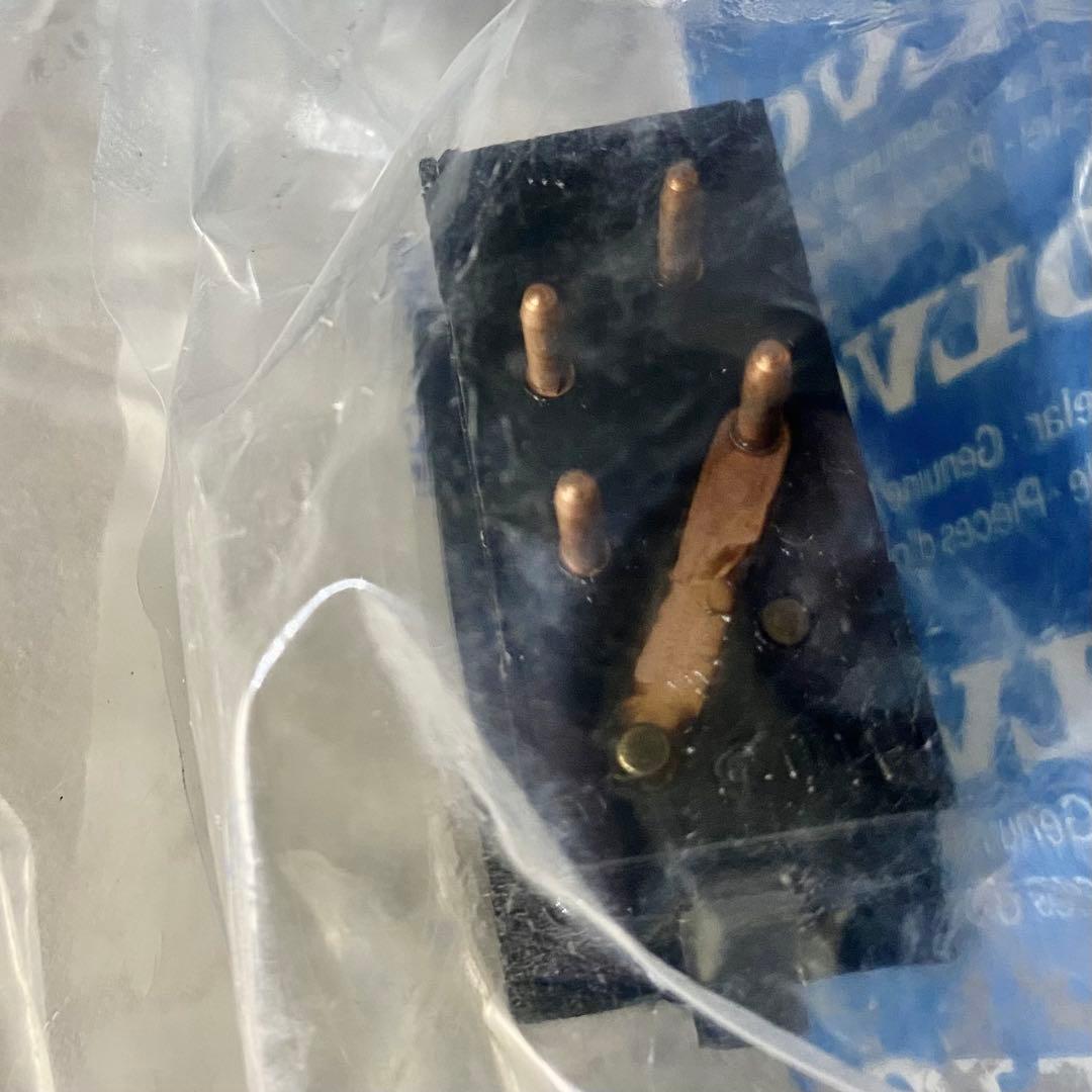 v*0様 ★デッドストック★ ボルボ240 純正 新品 未開封 電動アンテナスイ