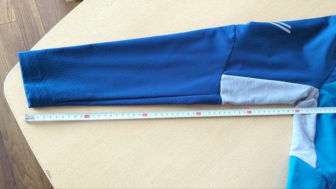 BjornDaehlieビヨルンダーリ　クロスカントリースキー ジャケットのみ