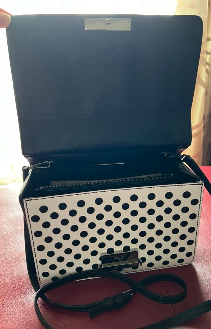 【超値下げ】ジミーチュウ　ゼブラ柄ショルダーバック