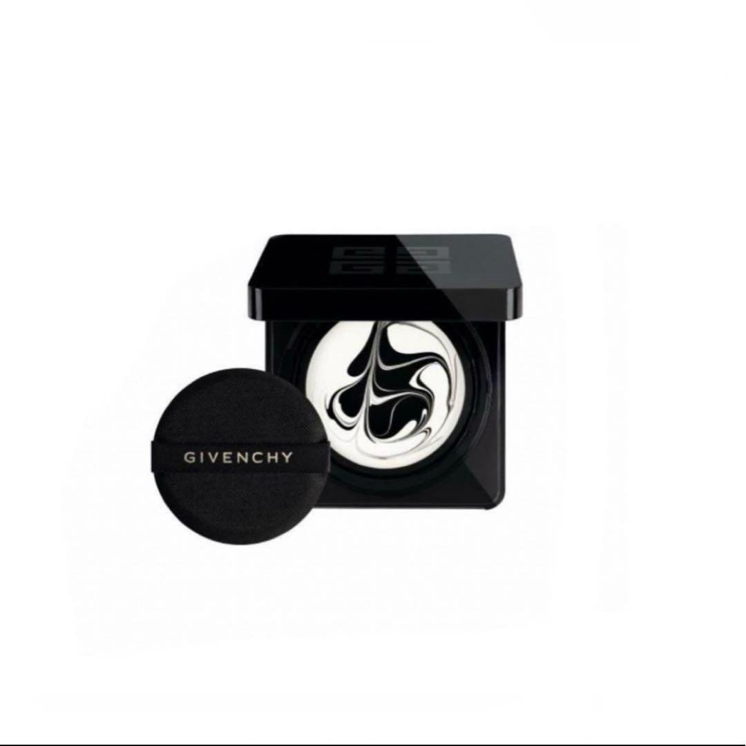 【新品値下げ】GIVENCHY ジバンシイ　ソワンノワールUVコンパクト