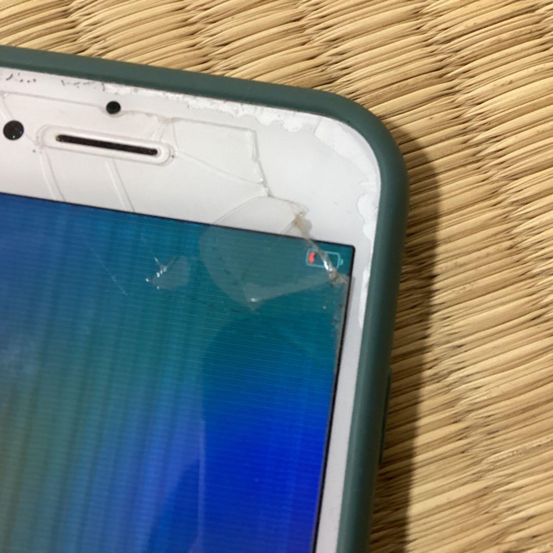 S*）様 SIMフリー　￼スマホ　iPhone 8 動作確認済み　ジャンク品