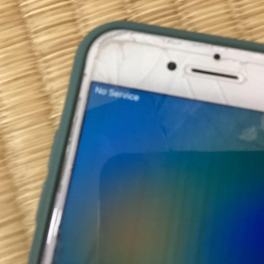 S*）様 SIMフリー　￼スマホ　iPhone 8 動作確認済み　ジャンク品