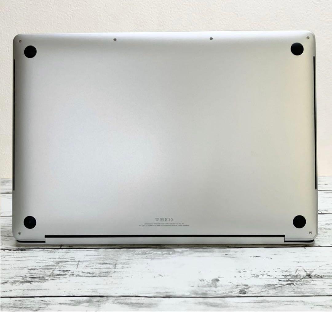 MacBook Pro 16-inch 2019 本体