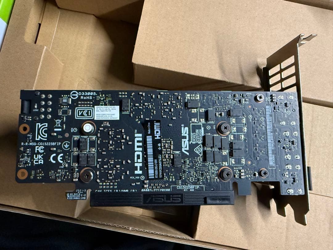 グラフィックボード・グラボ・ビデオカード ASUS GeForce RTX 5060 8GB LP