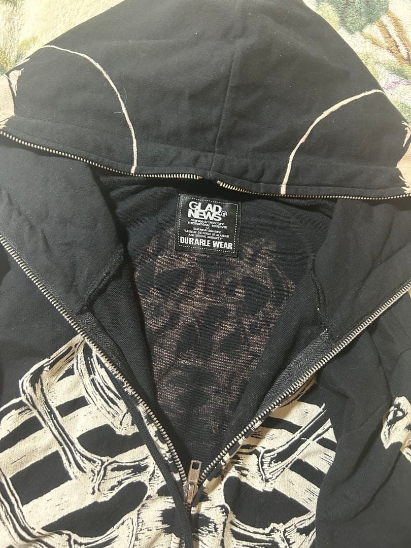 Glad news フルジップ スカル パーカー