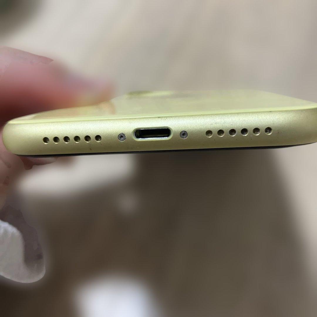 Apple iPhone 11 128GB イエロー　【初期化済み】　箱無し