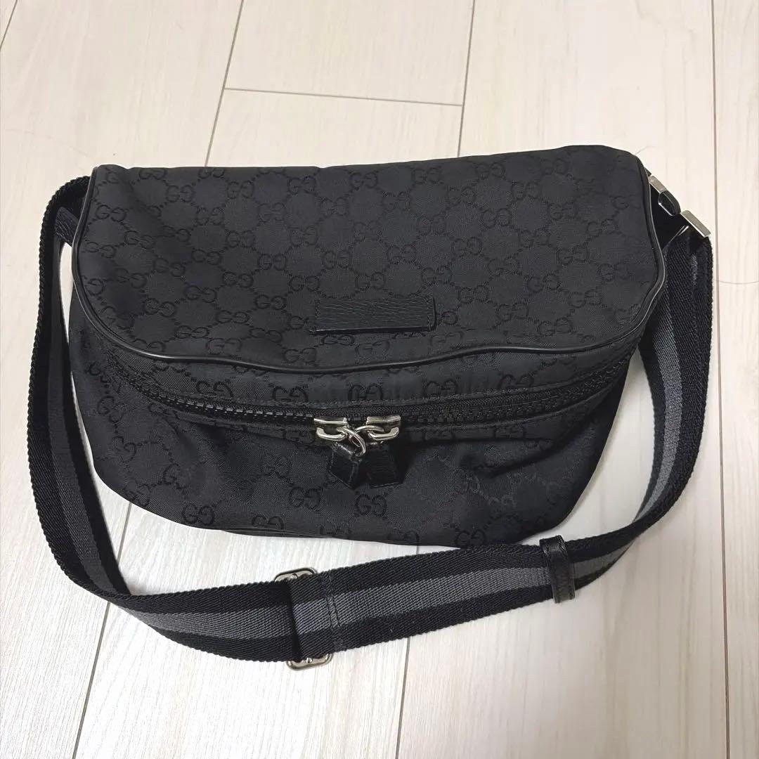 【美品】GUCCI ボディバッグ GGパターン ブラック