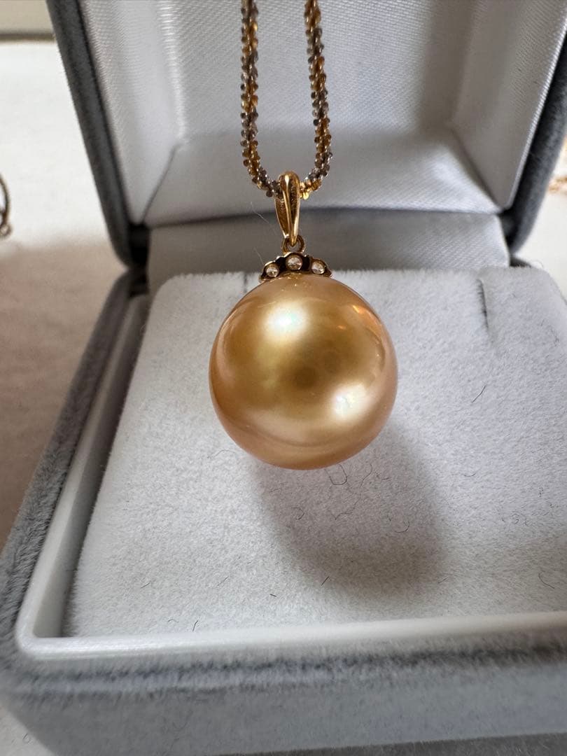新品　てりツヤ茶金級天然南洋白蝶ゴールデンパールペンダント