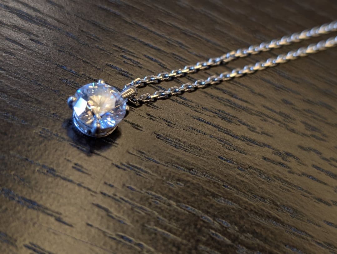 プラチナネックレスチェーン　シルバージルコニアネックレスチャーム