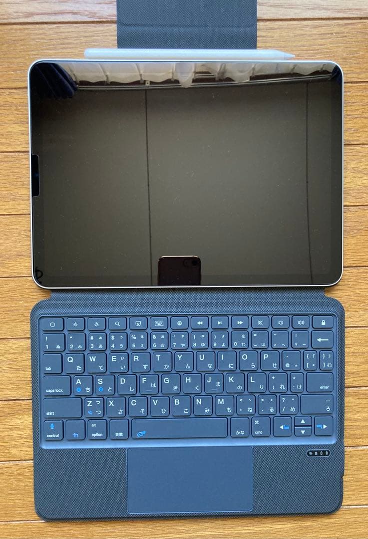 iPad本体 キーボード付カバー ペン 替えガラス付属