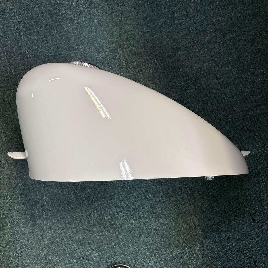 スポーツスター　ホワイトタンク