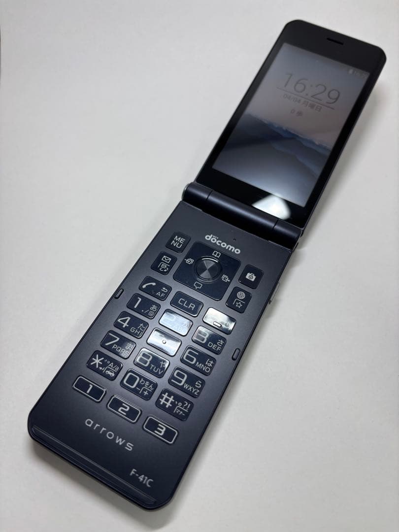 ★arrows ケータイ ベーシック F-41C ネイビー #26012401