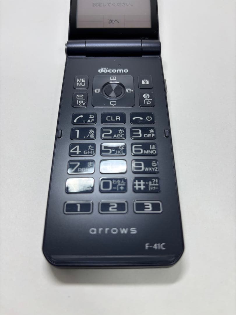 ★arrows ケータイ ベーシック F-41C ネイビー #26012401