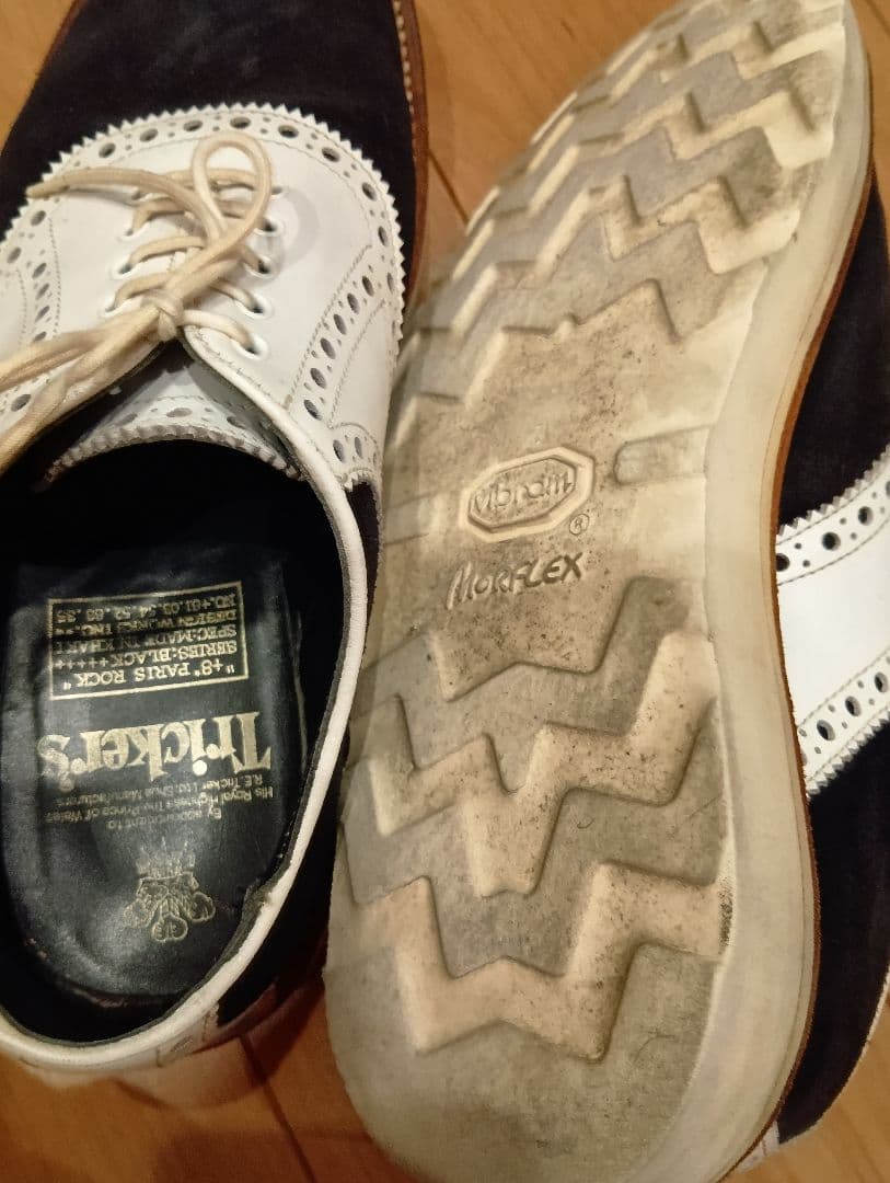 夜間期間限定値下げ　Tricker's サドルシューズ　UK8 トリッカーズ