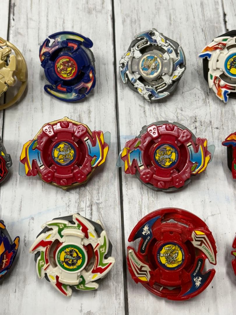 S*)様 ベイブレード22点セット　まとめ売り　バラ売り不可　ジャンク　おもちゃ