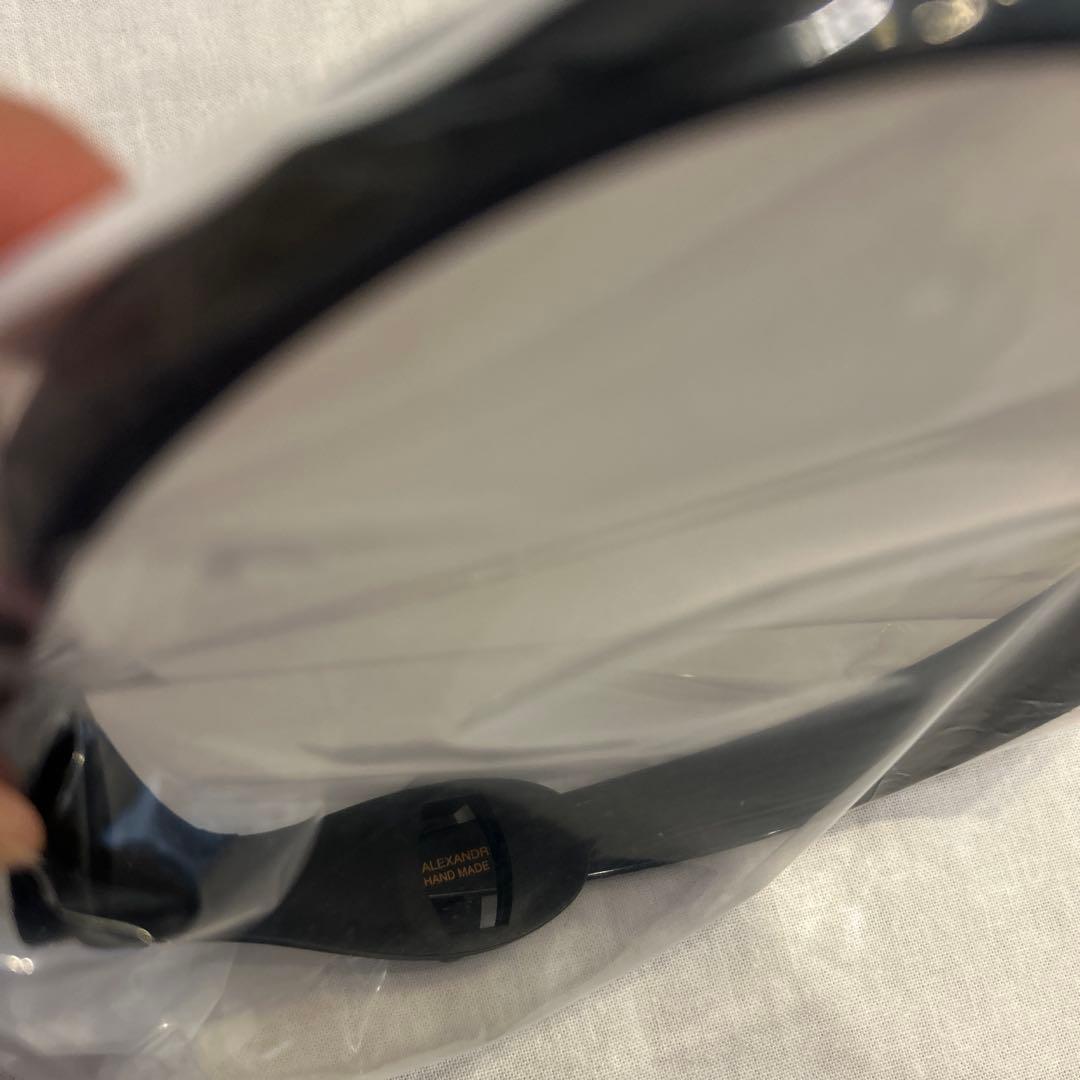 新品未使用　人気高級ブランド　アレクサンドルドゥパリ　カチューシャ　ブラック