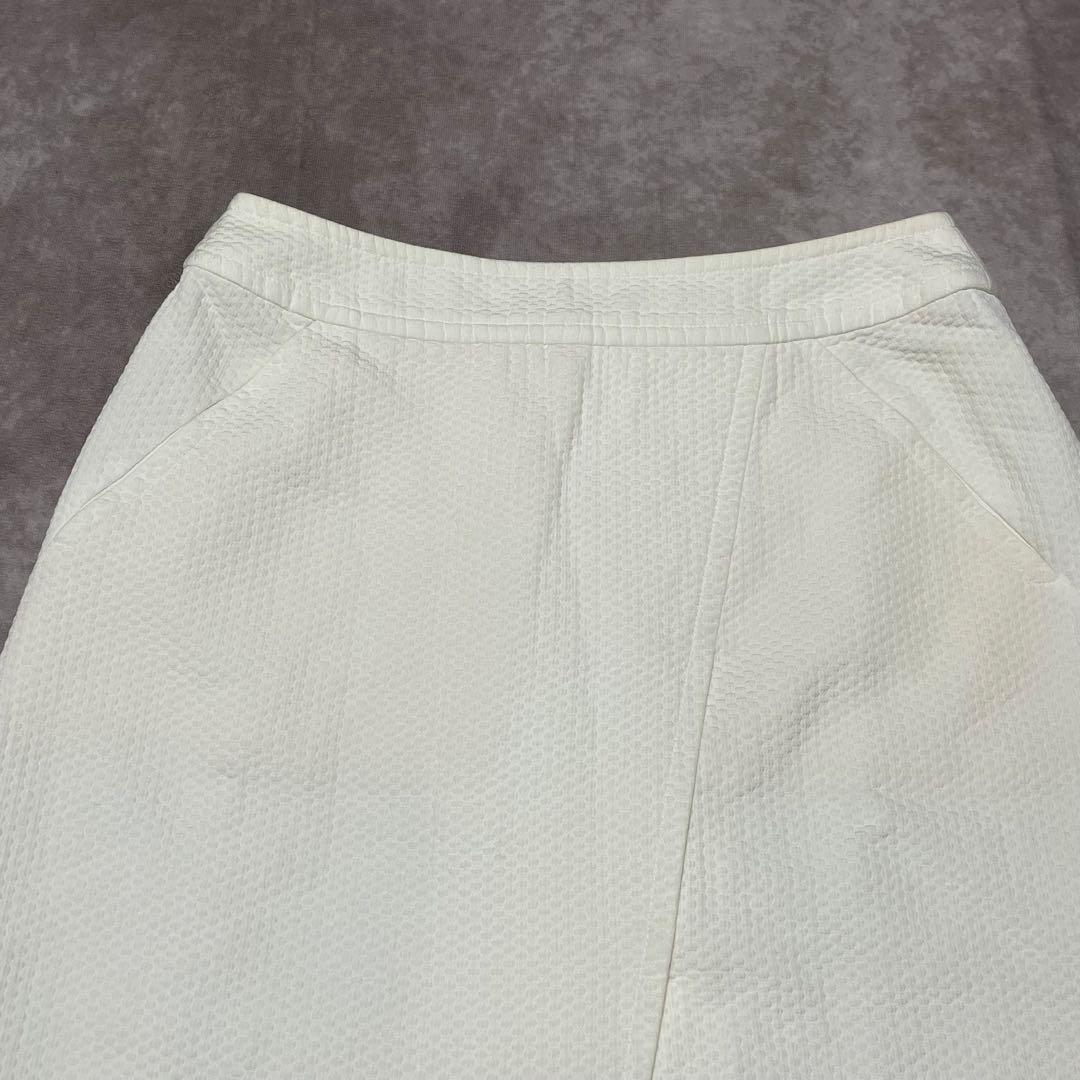 シャネル　CHANEL （38） ミニスカート　ココマークボタン　膝上丈　白