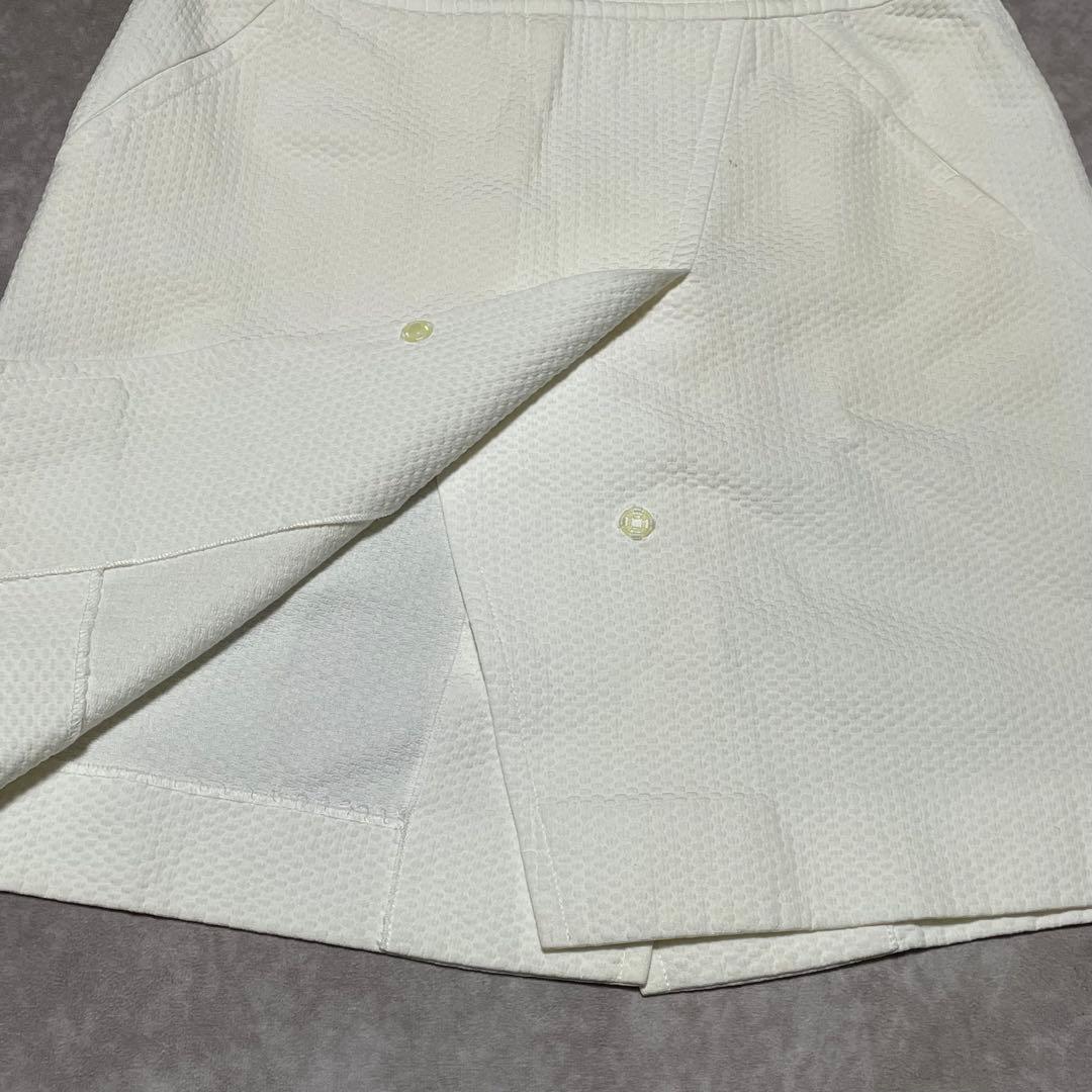 シャネル　CHANEL （38） ミニスカート　ココマークボタン　膝上丈　白