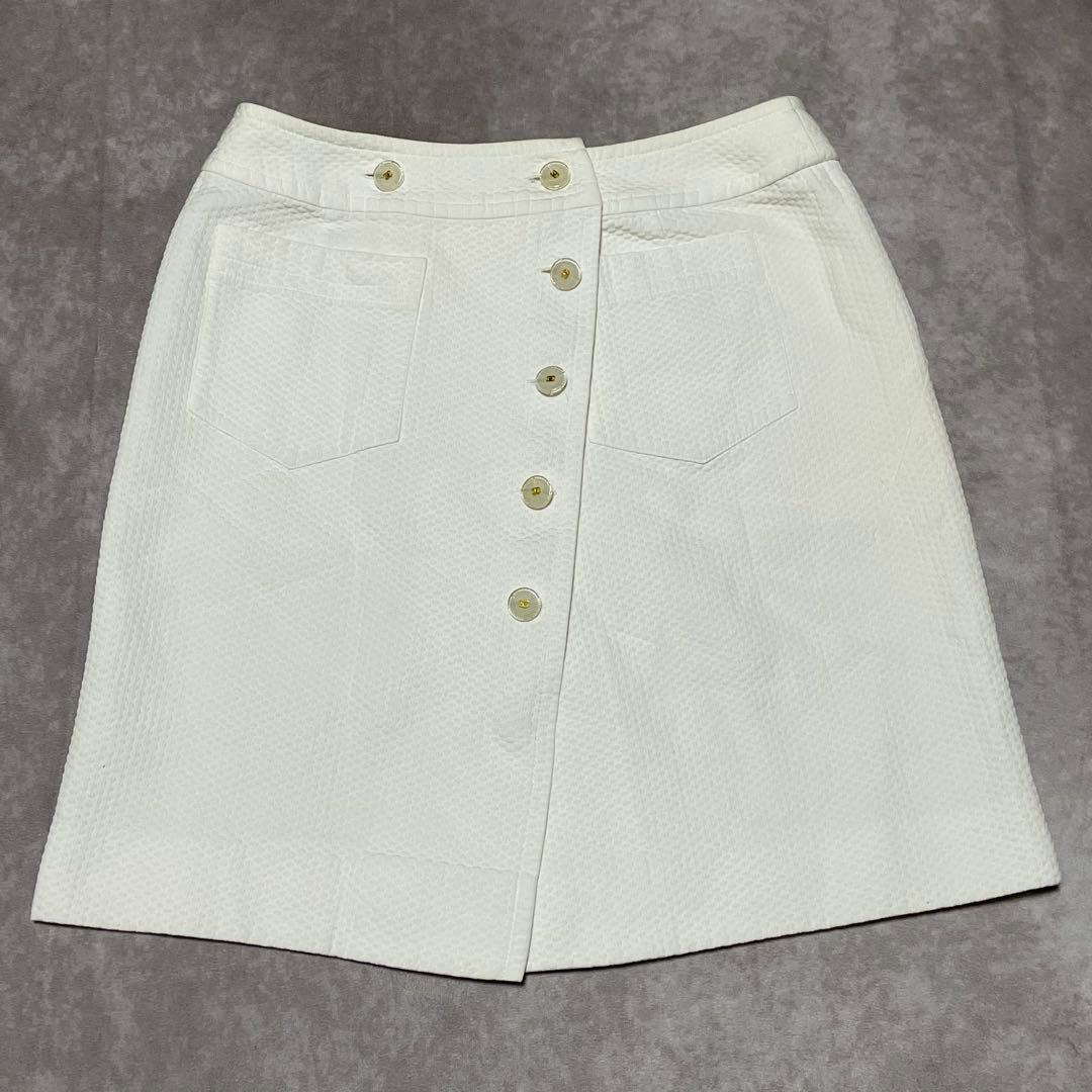 シャネル　CHANEL （38） ミニスカート　ココマークボタン　膝上丈　白