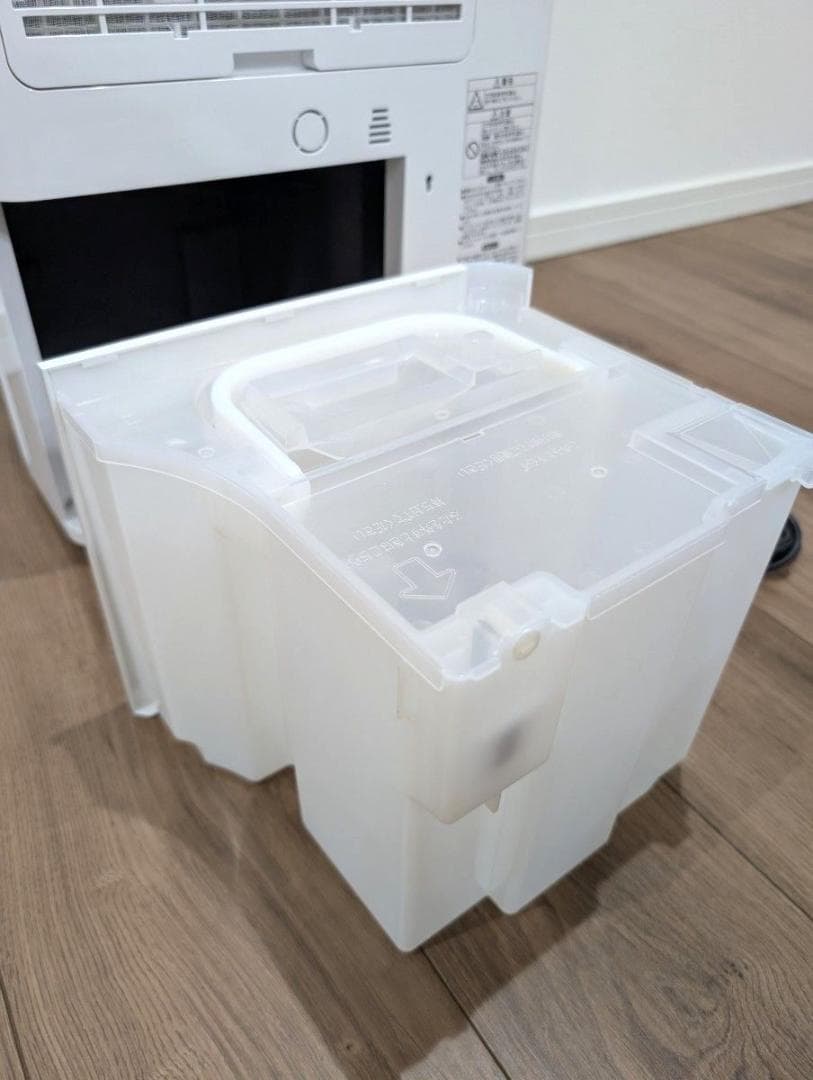 【未使用級・2025年製】コロナ 衣類乾燥除湿機　CD-WH1825　最大45畳