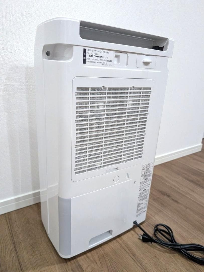 【未使用級・2025年製】コロナ 衣類乾燥除湿機　CD-WH1825　最大45畳