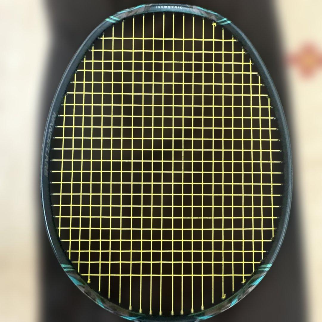 【美品】YONEX ナノフレア800pro 4UG6専用ケース付き
