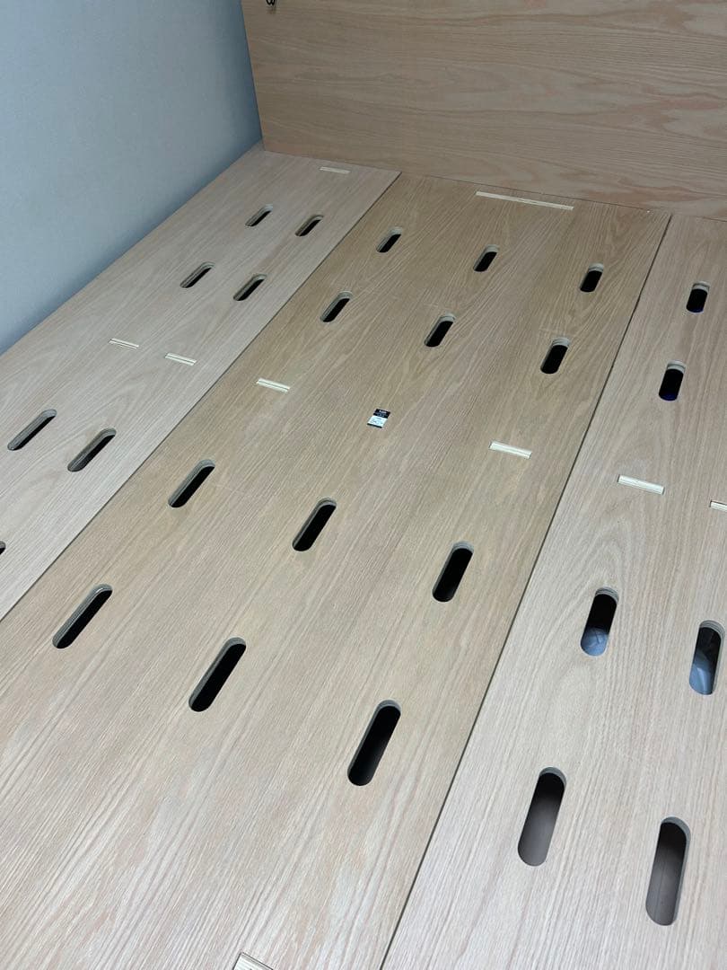 コアラベッドフレーム クイーンサイズ